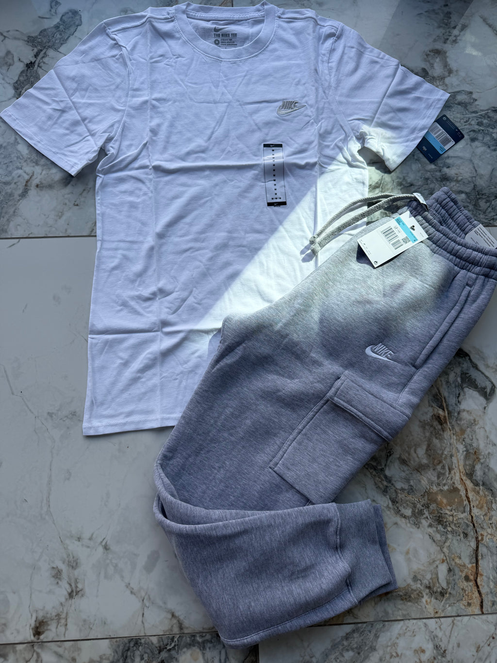 Nike Logo Men's 2pc T-Shirt & Track Pants Outfit Set White/Grey M Standard Fit