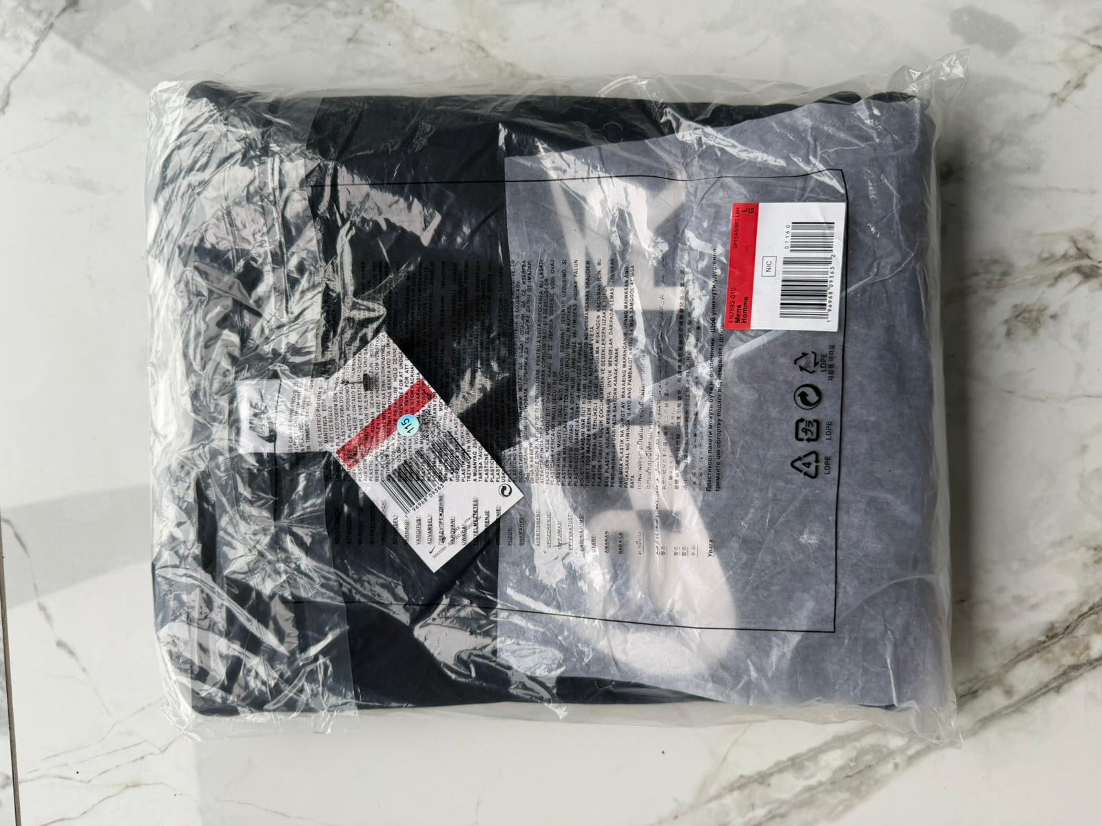 Nike Air Men's Black Pullover Crew Neck Graphic Sweatshirt LARGE FN7692-010