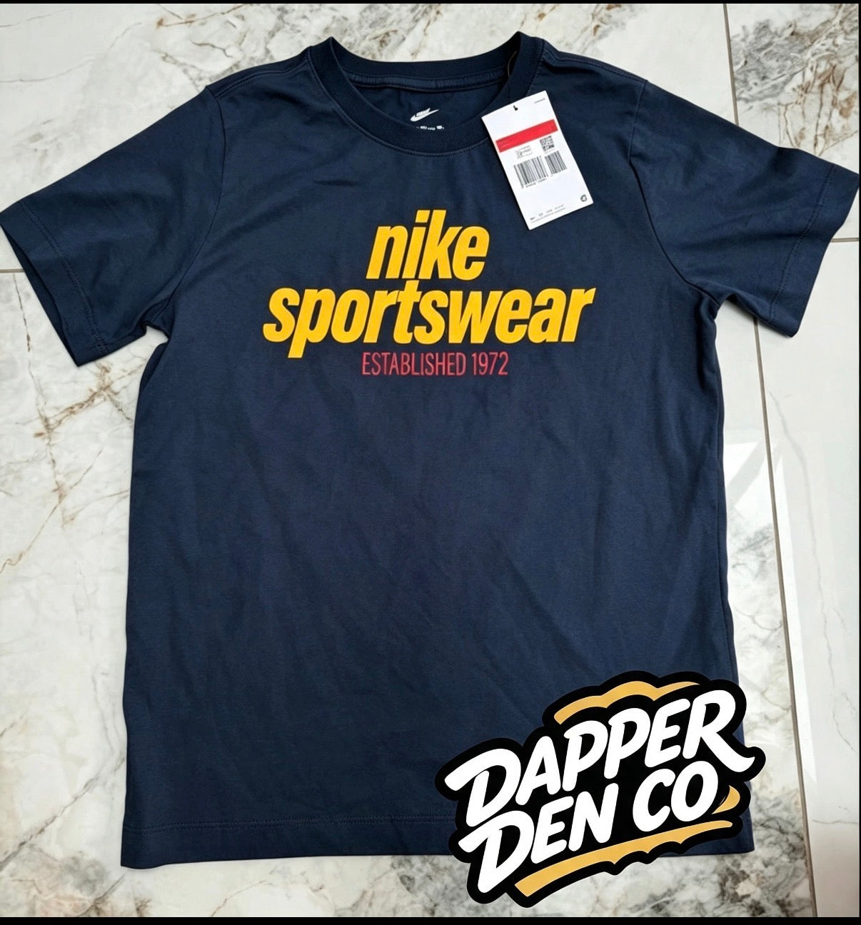 Nike Sportswear Unisex Kids Navy Logo Graphic T-Shirt Size L Cotton Crew