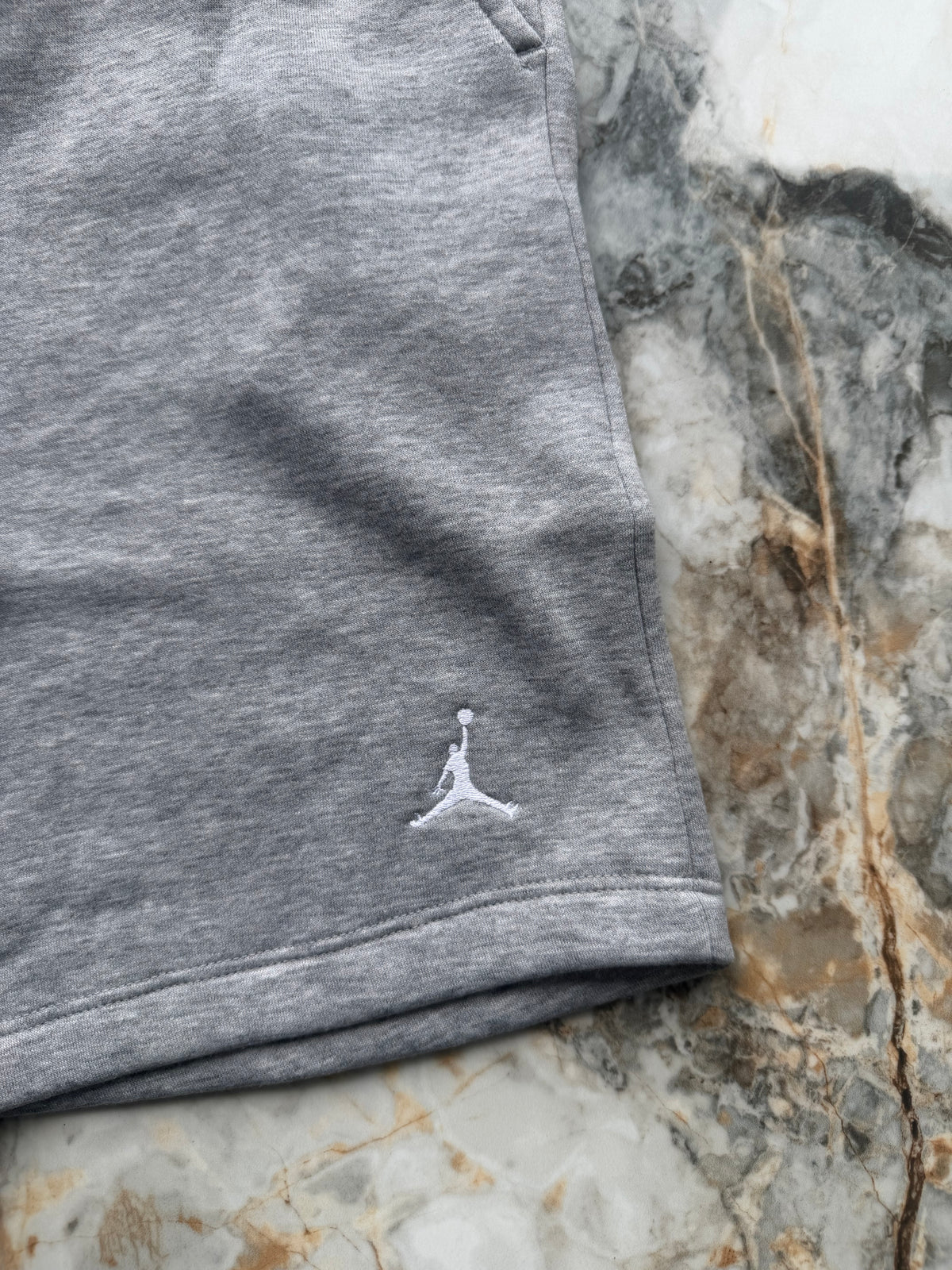 Jordan Men's Grey Fleece Athletic Shorts M Standard Fit Pockets FJ7782-091