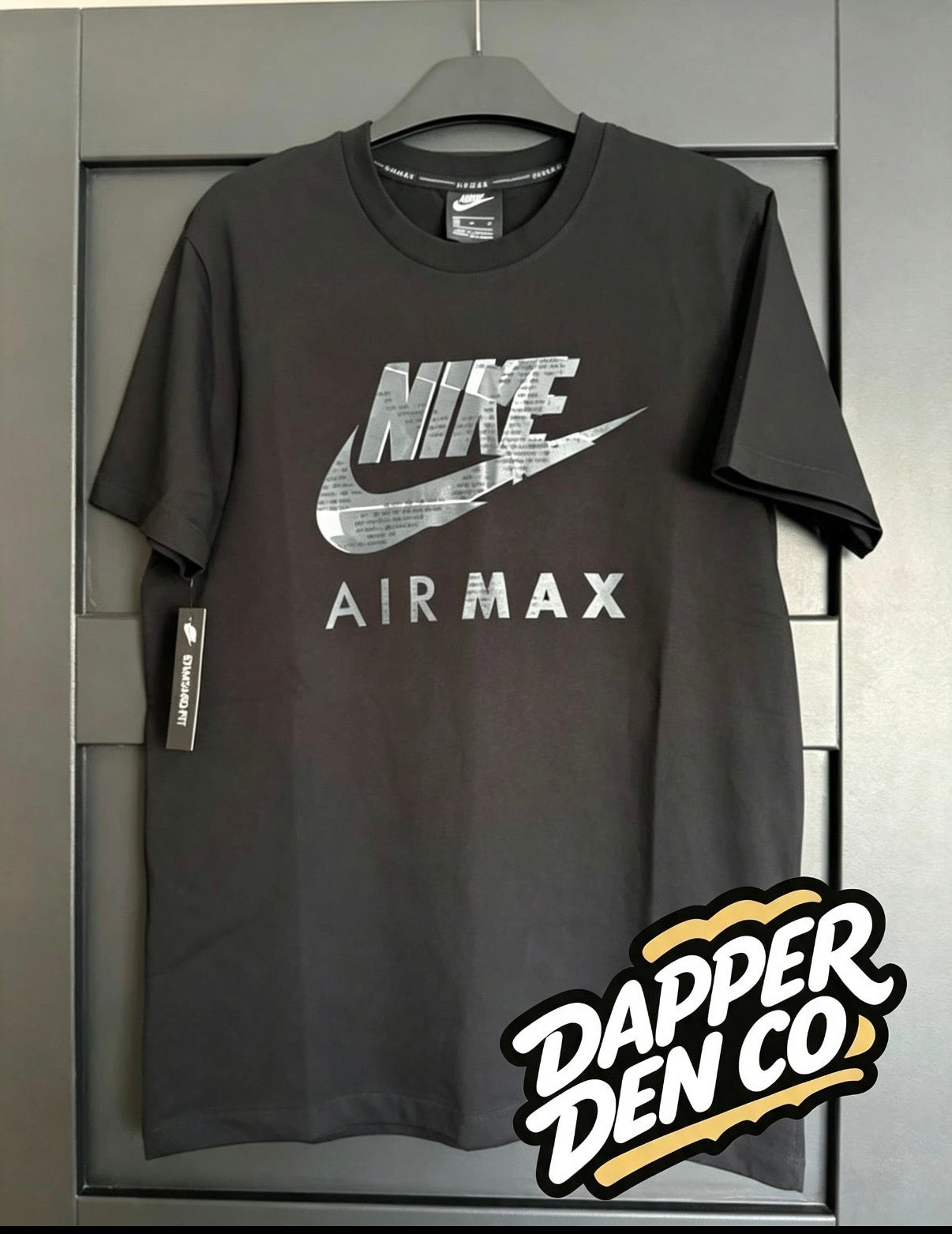 Nike Air Max Men’s Black Crew Neck Short Sleeve Graphic Logo T-Shirt Size M
