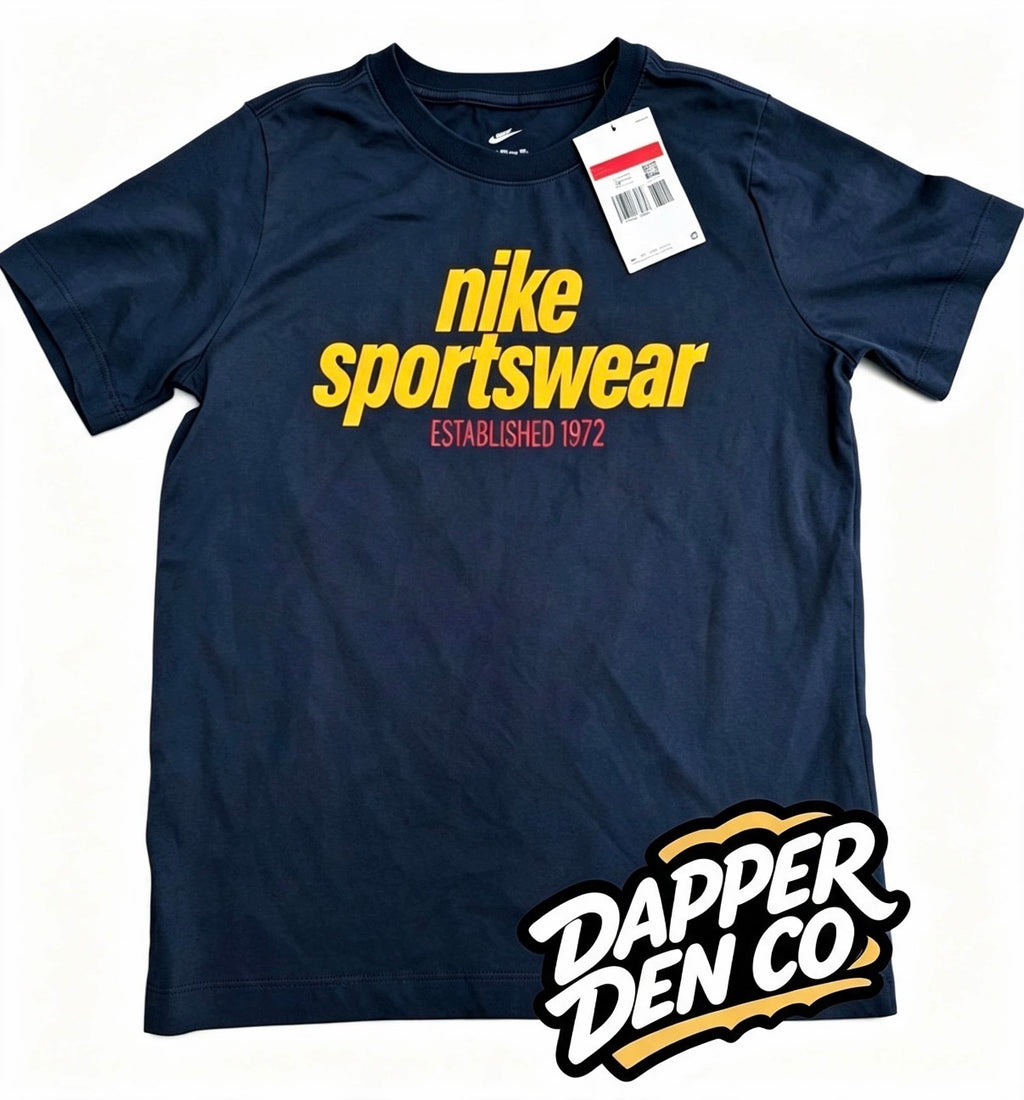 Nike Sportswear Unisex Kids Navy Logo Graphic T-Shirt Size L Cotton Crew