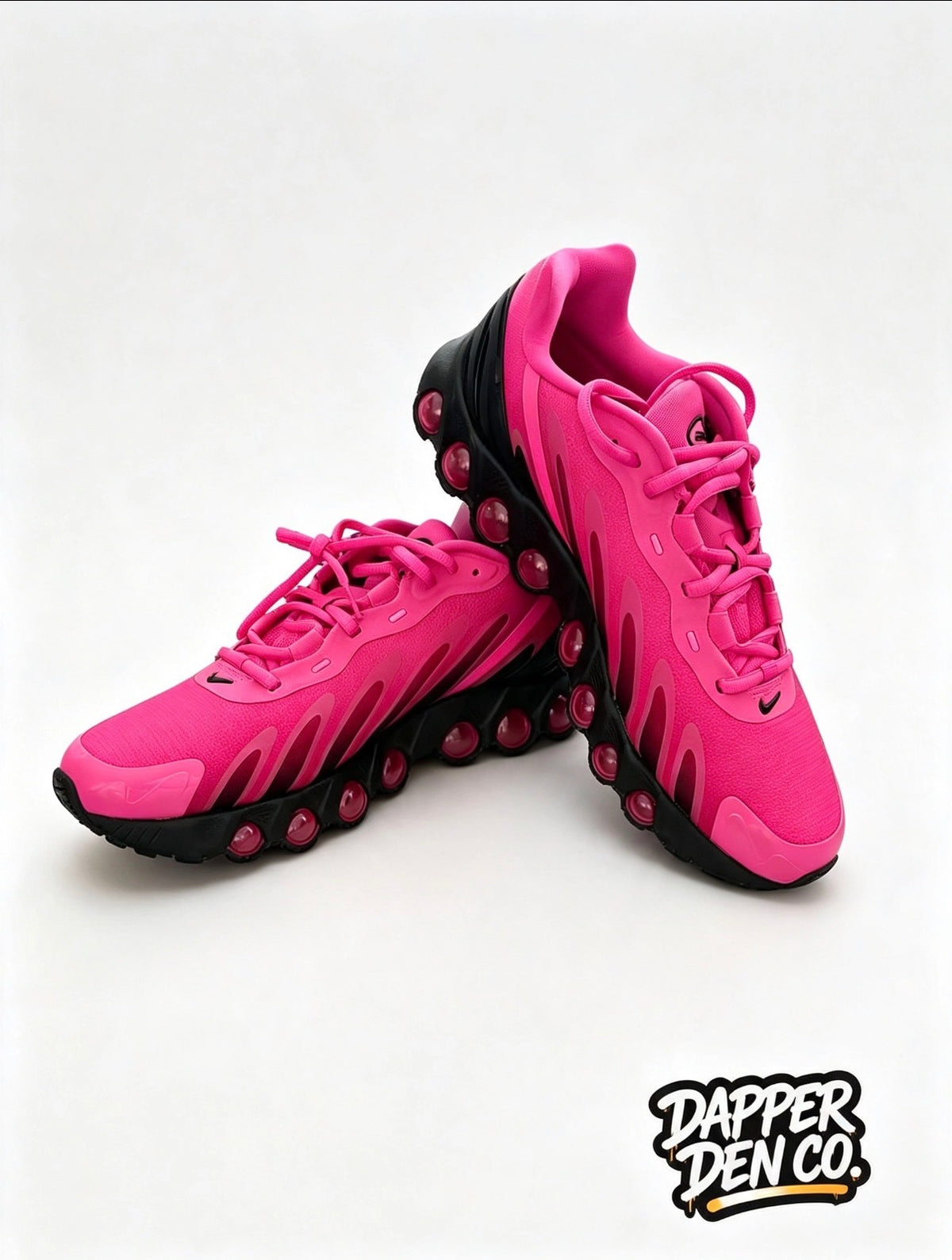 Nike Air DN8 PINK AND BLACK Size UK 8.5