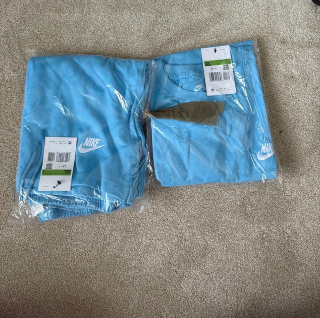 Nike Logo Men's 2pc T-Shirt & Shorts Outfit Set Blue XL Standard Fit