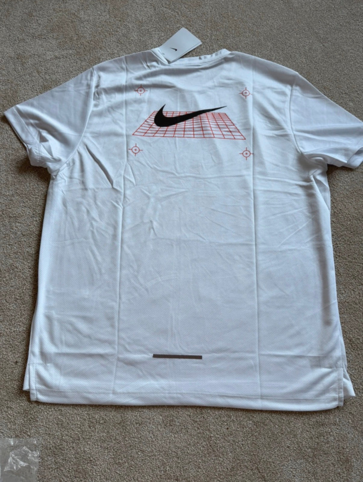 Nike Dri-FIT Men's White Moisture Miler T-Shirt Size L DQ5997-100