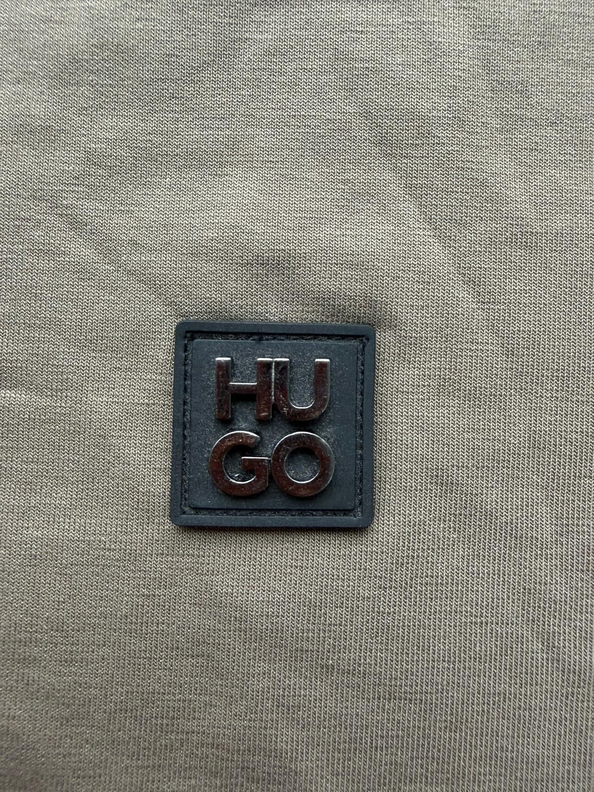 HUGO Men's Beige Crew Neck Pullover Logo Sweatshirt Size Medium 50533689