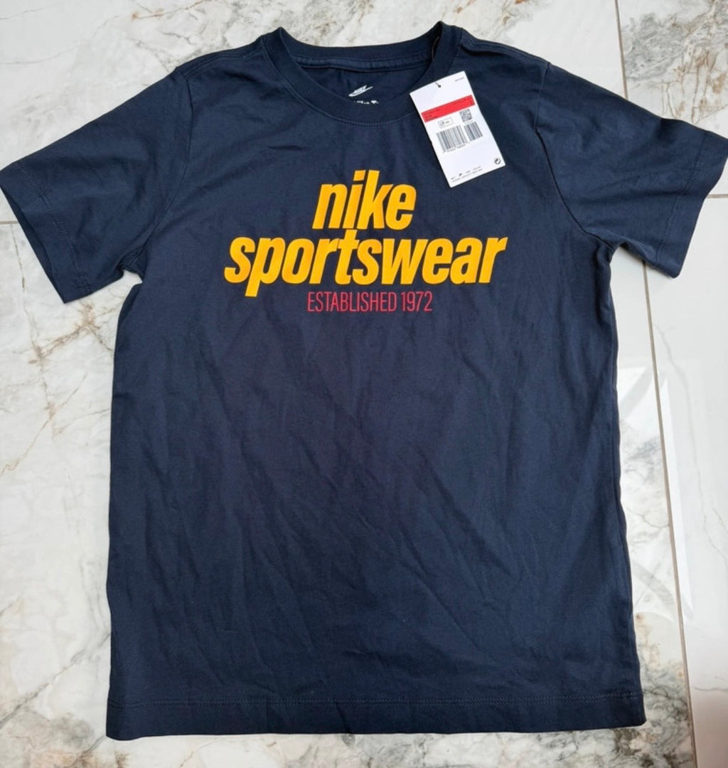 Nike Sportswear Unisex Kids Navy Logo Graphic T-Shirt Size L Cotton Crew