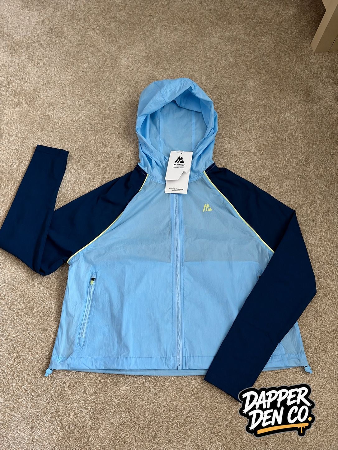 Montirex womens vitality windbreaker size Small brand new