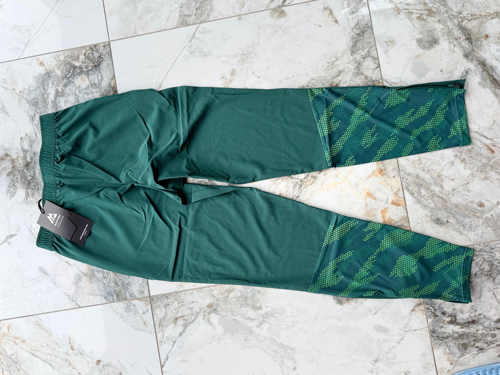 Montirex Activewear BOYS Green Jogger Trousers Regular Fit Size BOYS  XL
