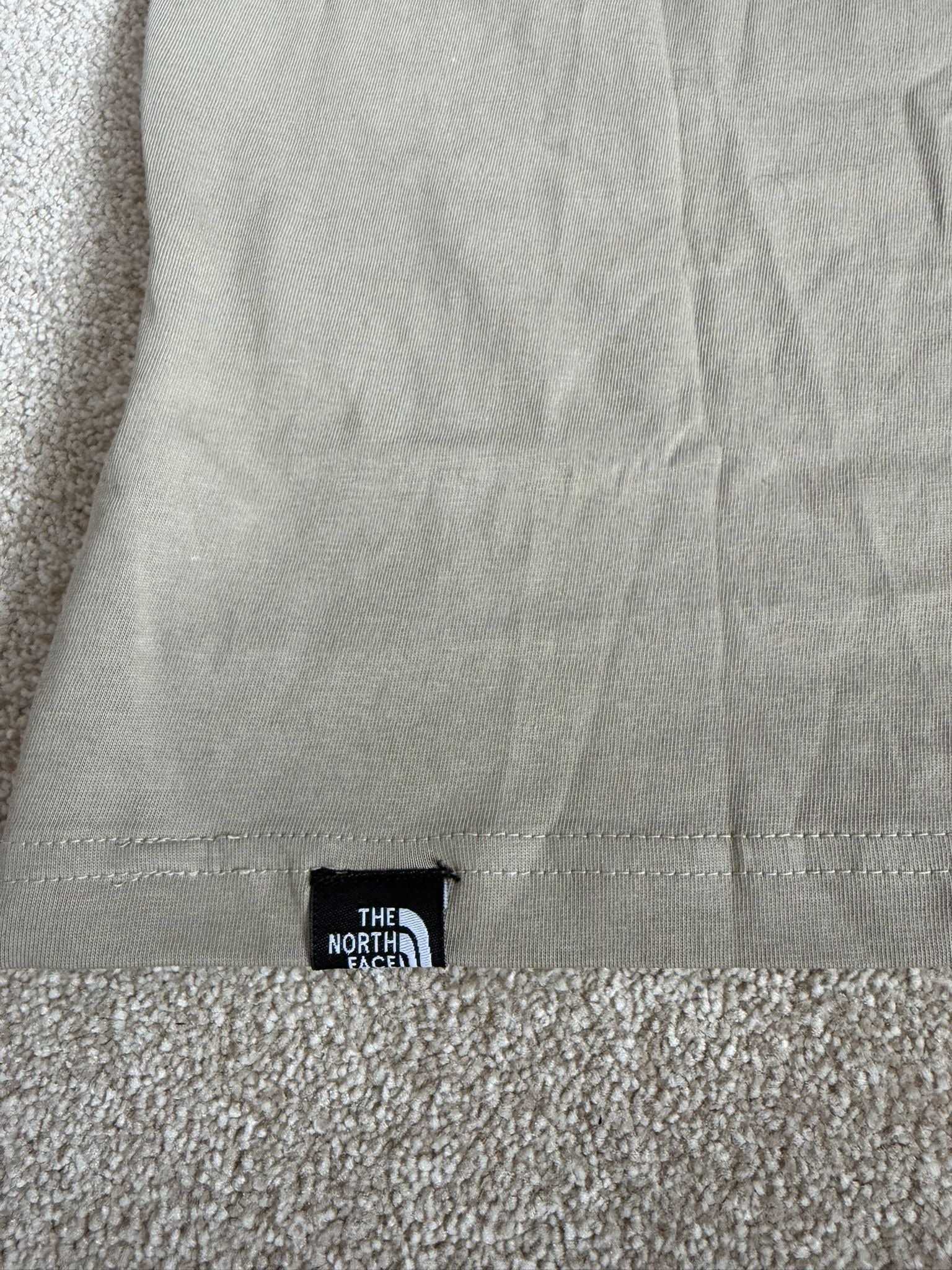 The North face Clay grey Graphic T-Shirt size XL mens