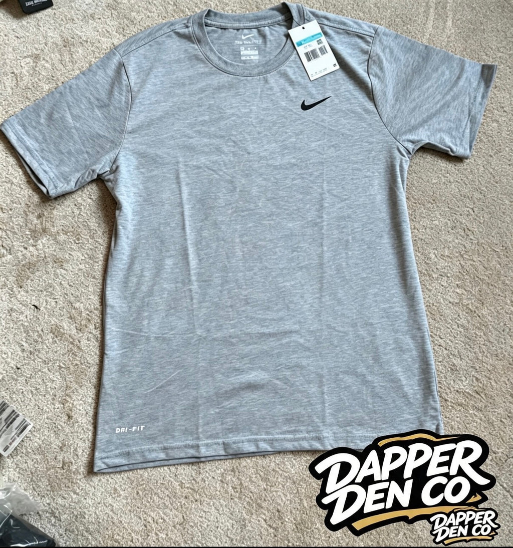 Nike The Nike Tee Dri-FIT Men's Grey T-Shirt Size M AR6029-063