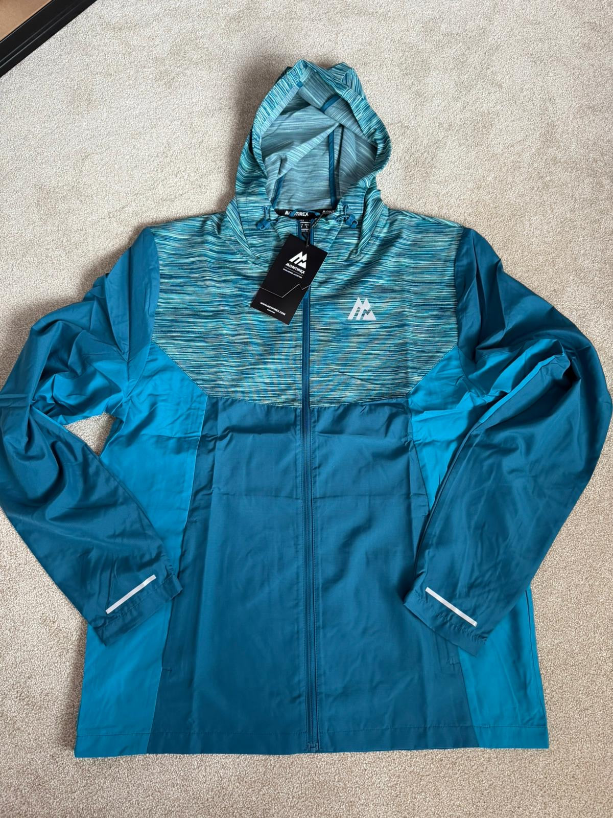 Montirex Trail windbreaker & Dri Fit T-Shirt set. Size Medium