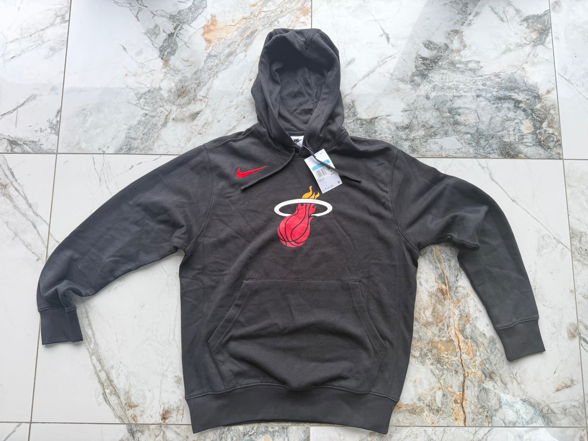 Nike Men's Black Miami Heat Pullover Fleece Hoodie Logo Pockets Size M FB4765
