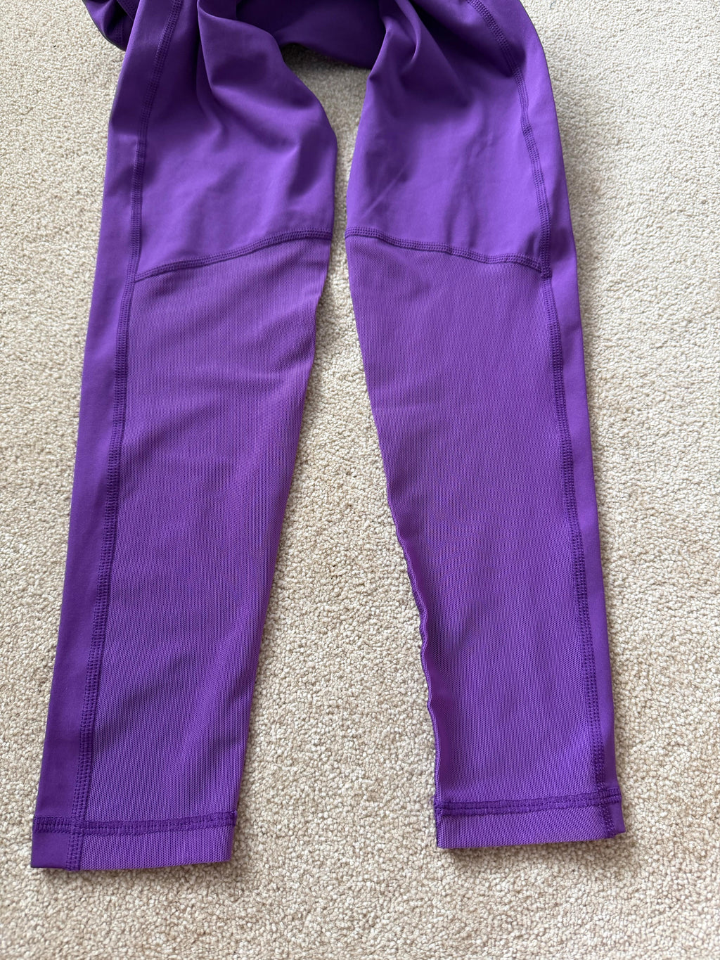 Nike Pro Dri-FIT Women's black Crop long sleeve top & Mid purple Leggings  XS