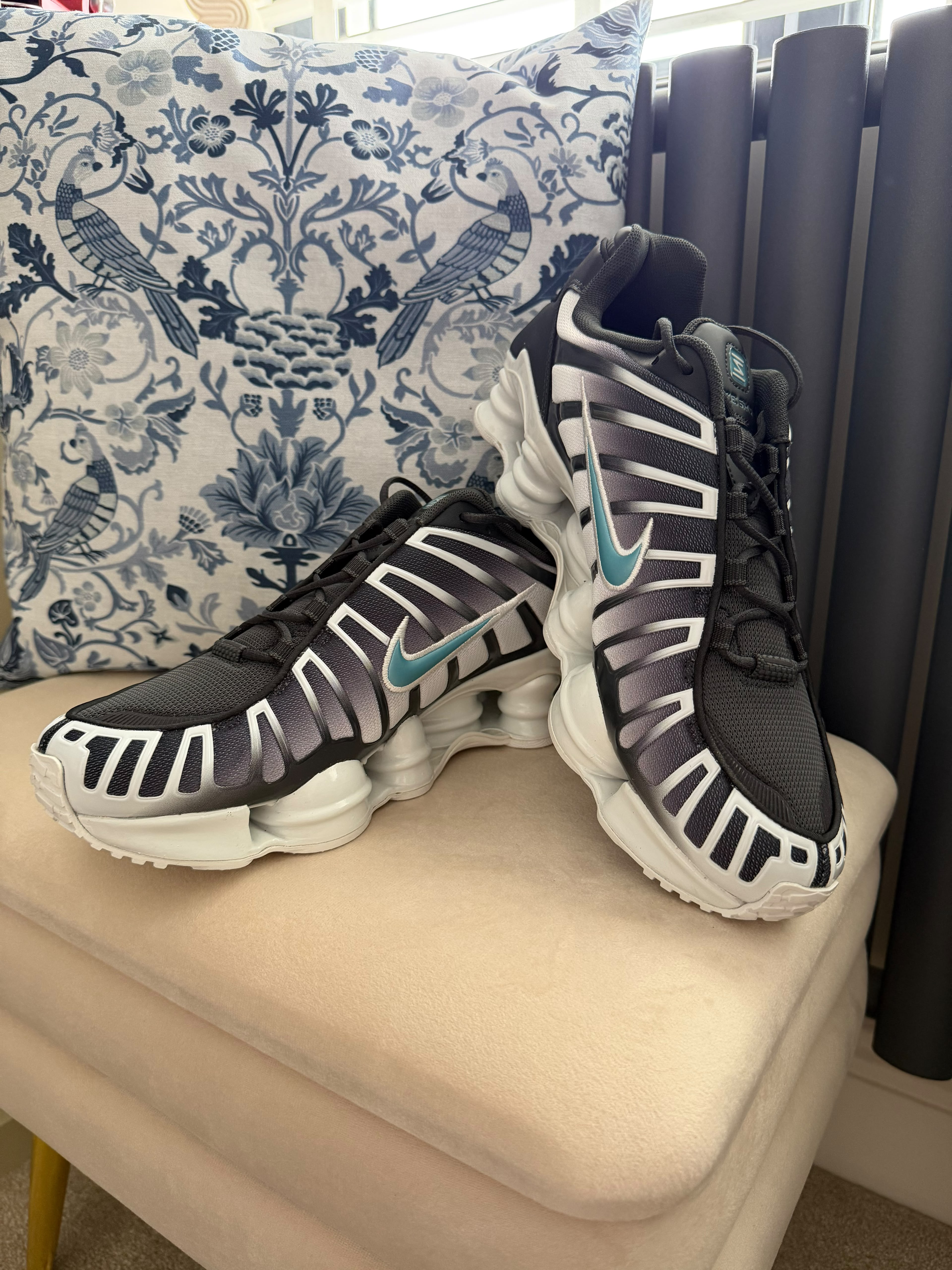 Nike Shox TL Mens size 10 Black/White/Blue