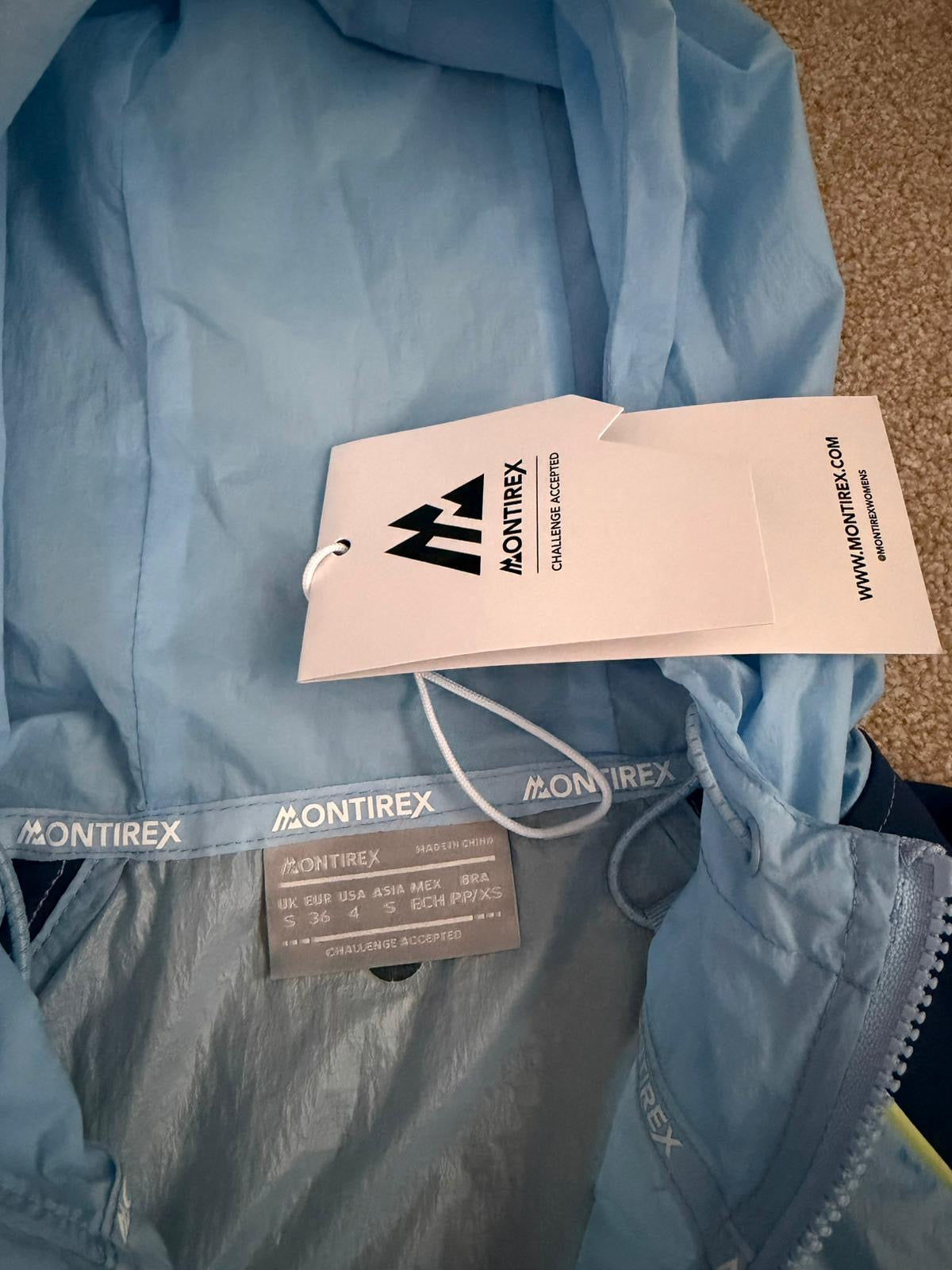 Montirex womens vitality windbreaker size Small brand new