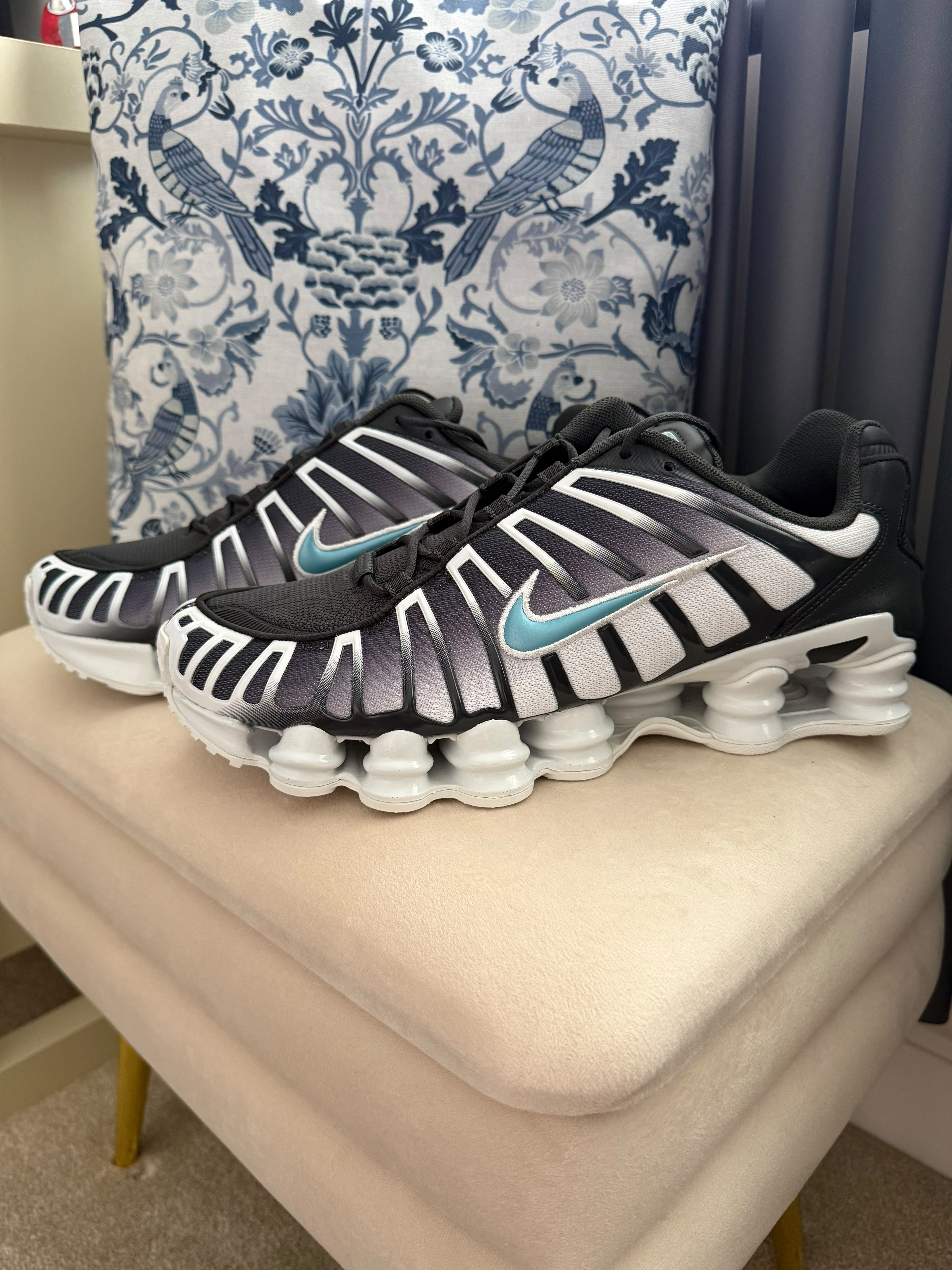 Nike Shox TL Mens size 10 Black/White/Blue