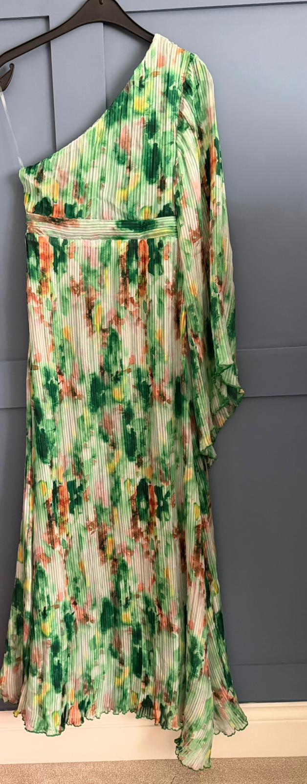 Boohoo Green Floral Pleated Maxi Dress size 10