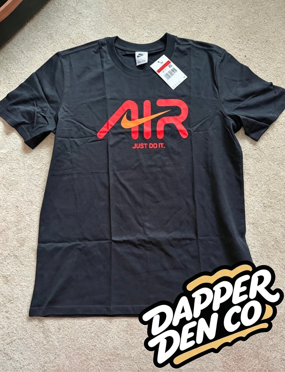Nike Air Men’s Black Crew Neck Short Sleeve Graphic Logo T-Shirt Size L
