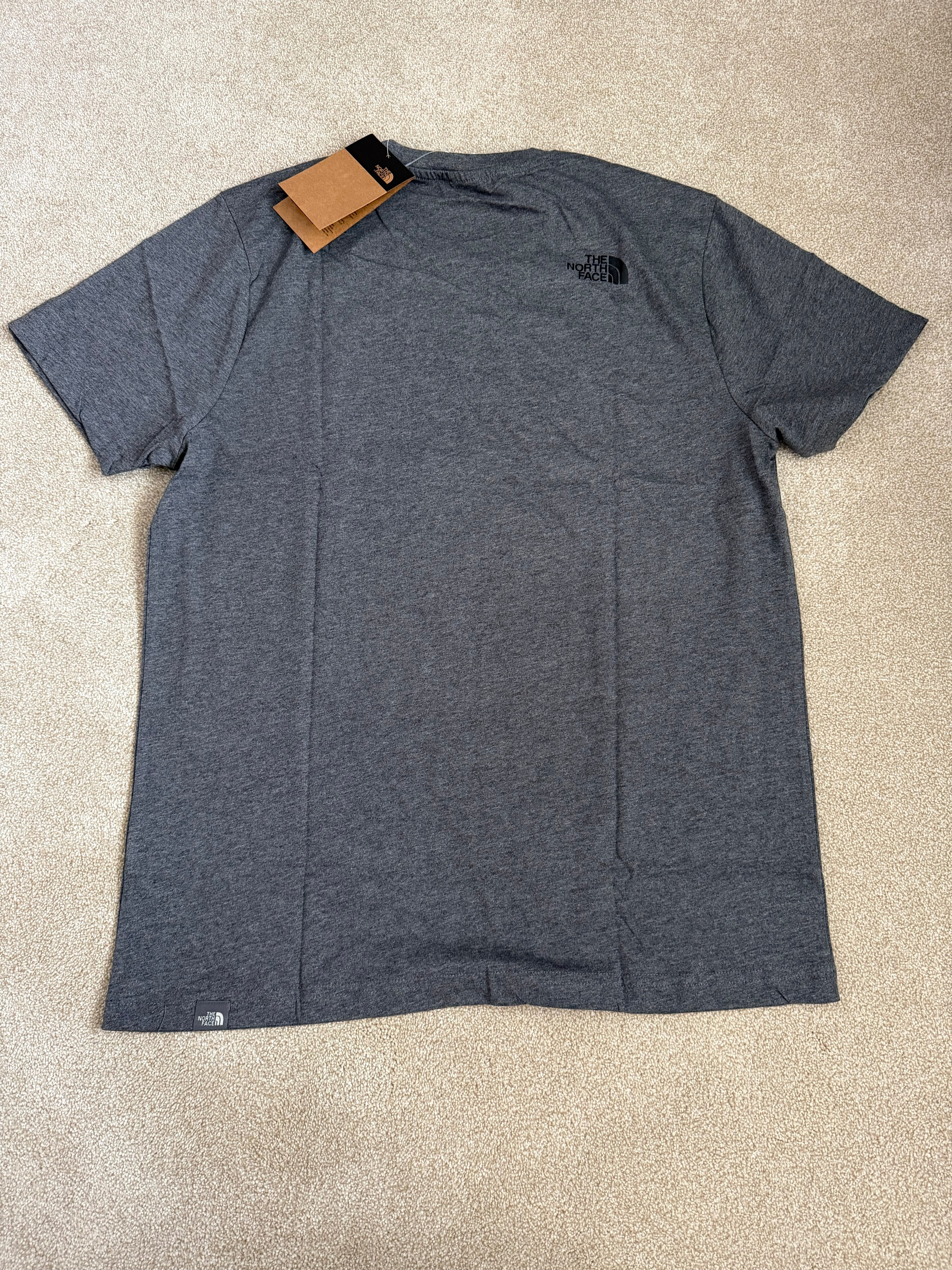 The North Face Simple dome Tshirt mens MEDIUM