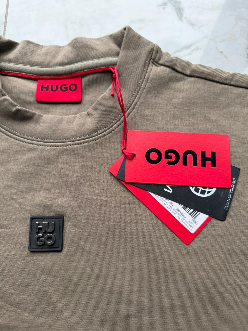 HUGO Men's Beige Crew Neck Pullover Logo Sweatshirt Size Medium 50533689