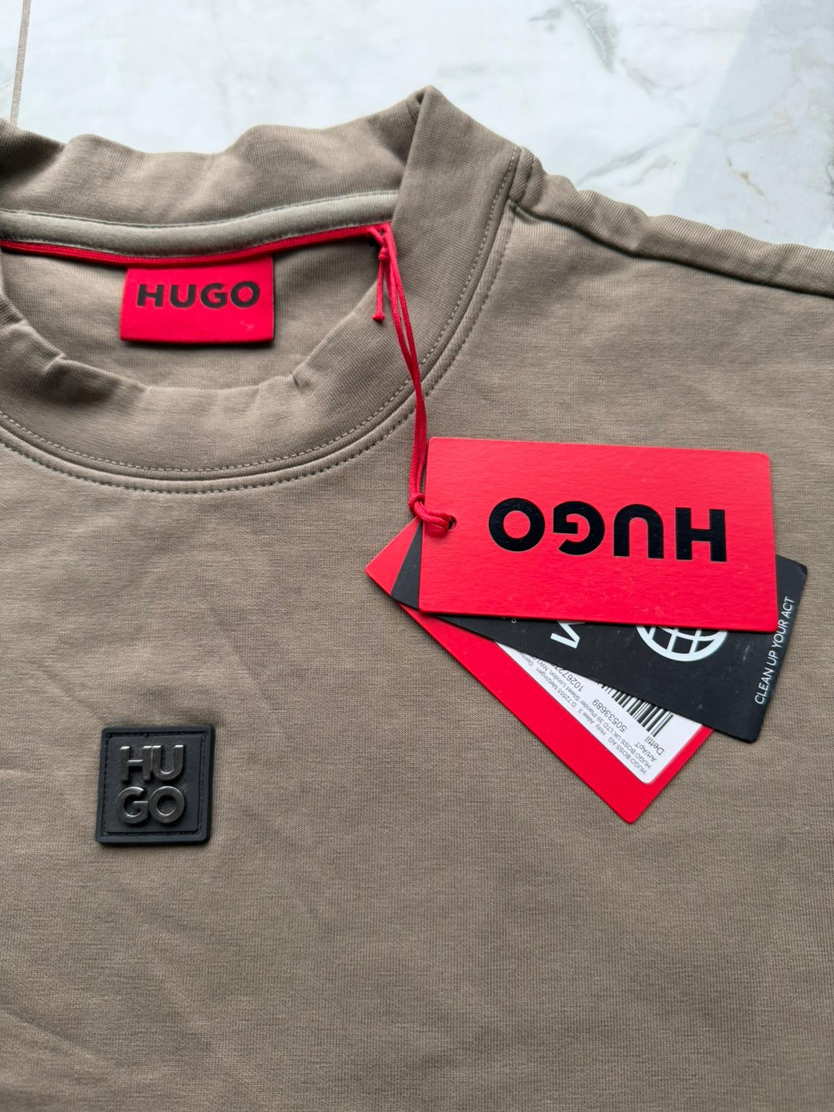 HUGO Men's Beige Crew Neck Pullover Logo Sweatshirt Size Medium 50533689