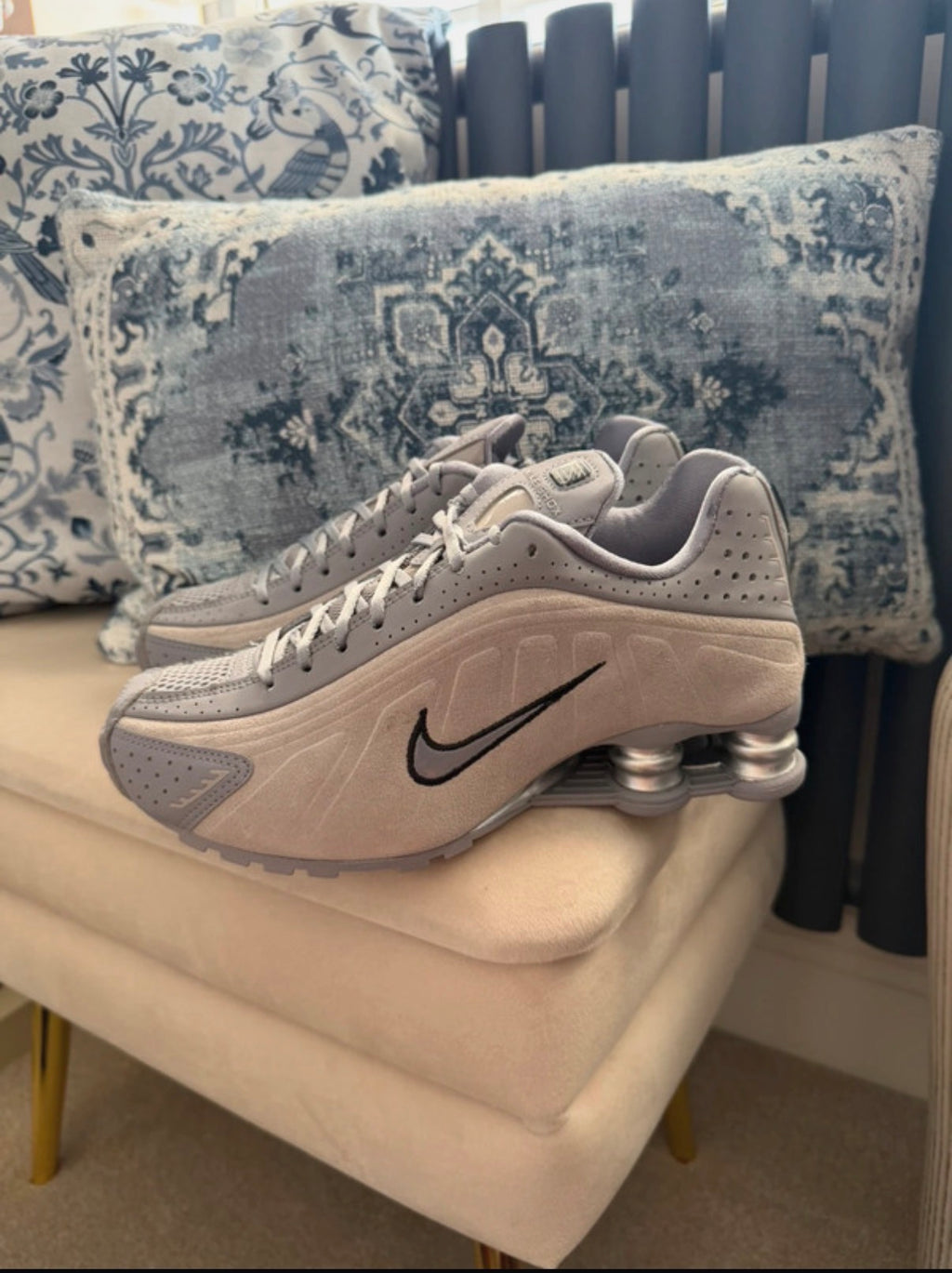 Nike Shox R4 Women's Grey/Black Lace-Up Low Top Trainers UK 4 EU 37.5
