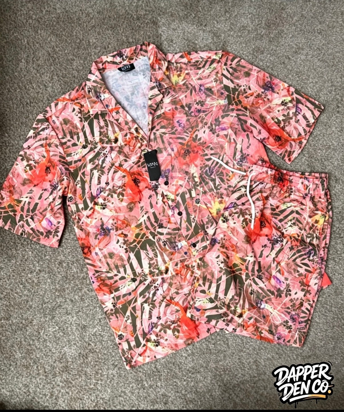 boohooMAN Men's M Regular Fit Floral Hawaiian Button-Up Shirt & Shorts