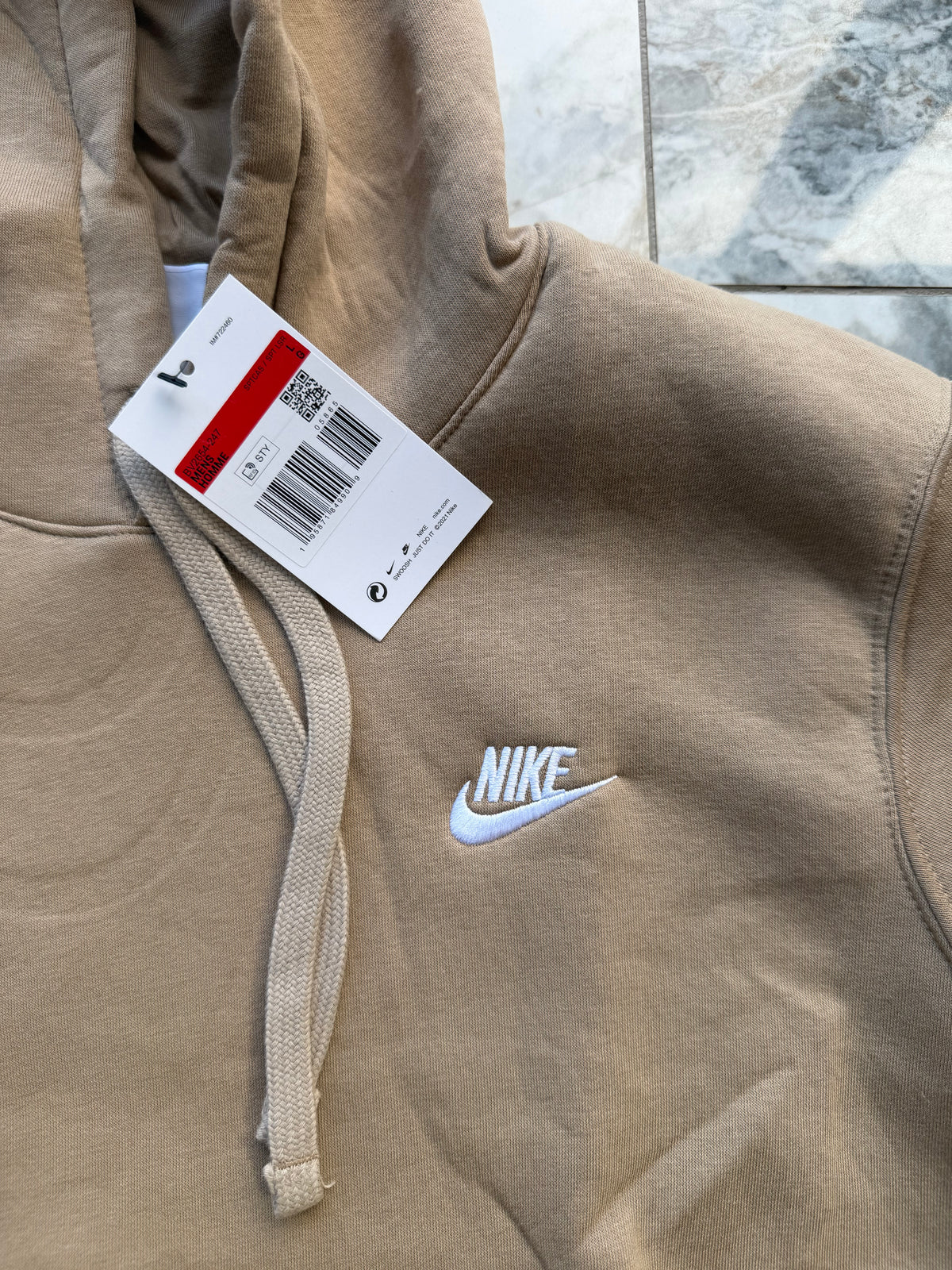 Nike Men's Sportswear Beige Pullover Fleece Hoodie Embroidered Logo L BV2654