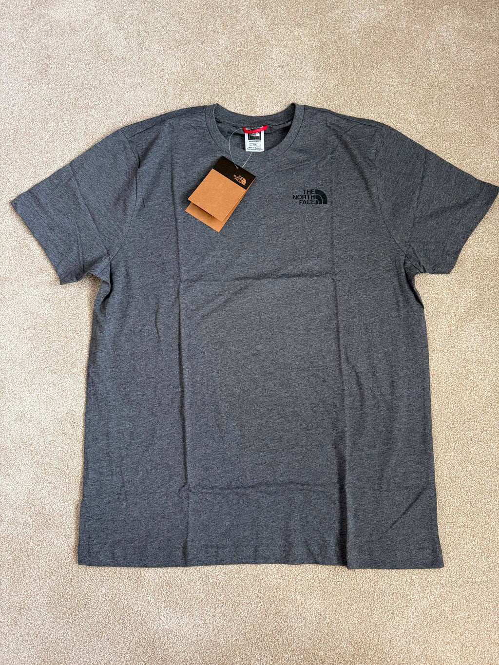 The North Face Simple dome Tshirt mens MEDIUM