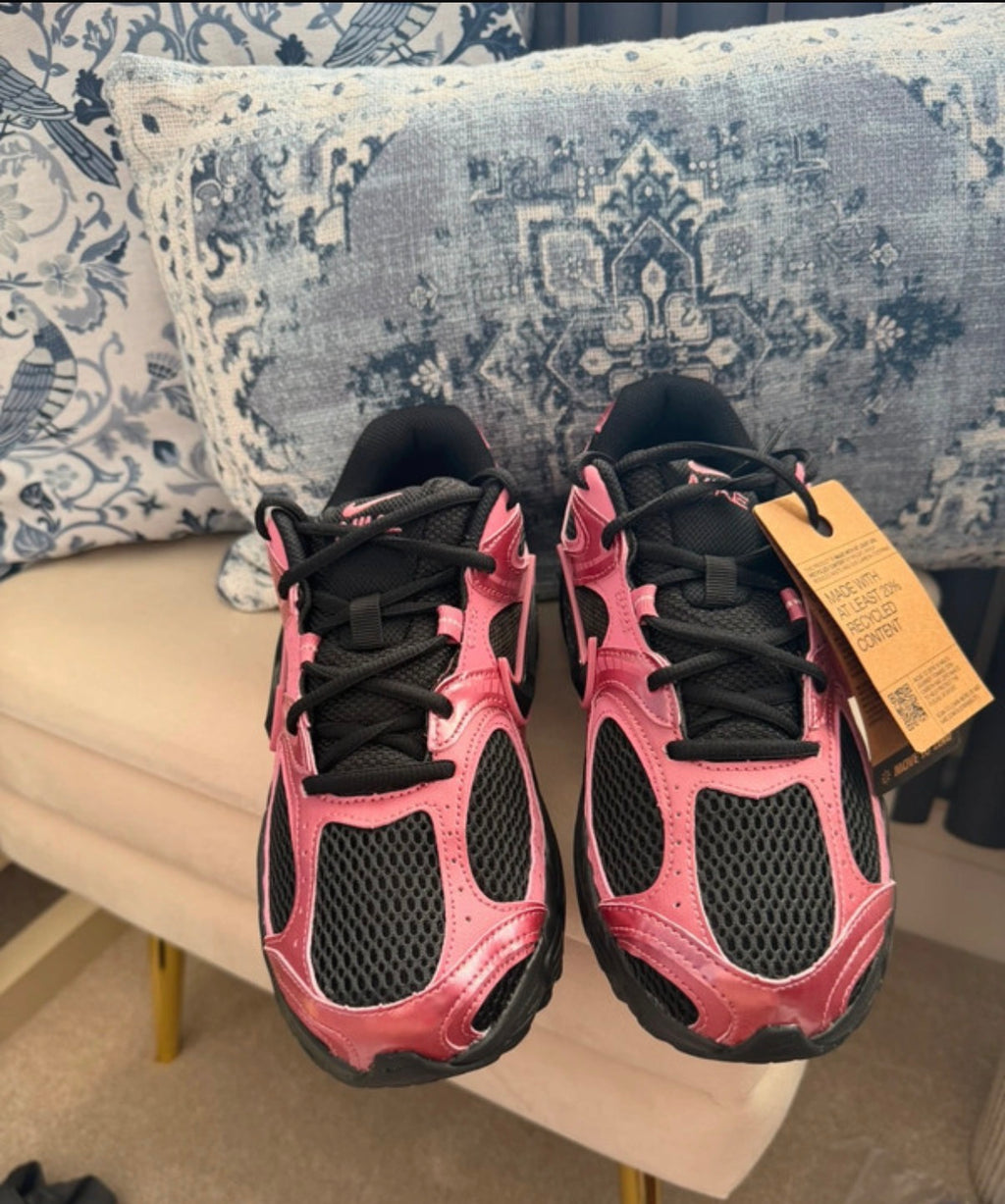 Nike V5 RNR Women's Black/Pink Lace-Up Low Top Trainers UK 6.5 EU 40.5