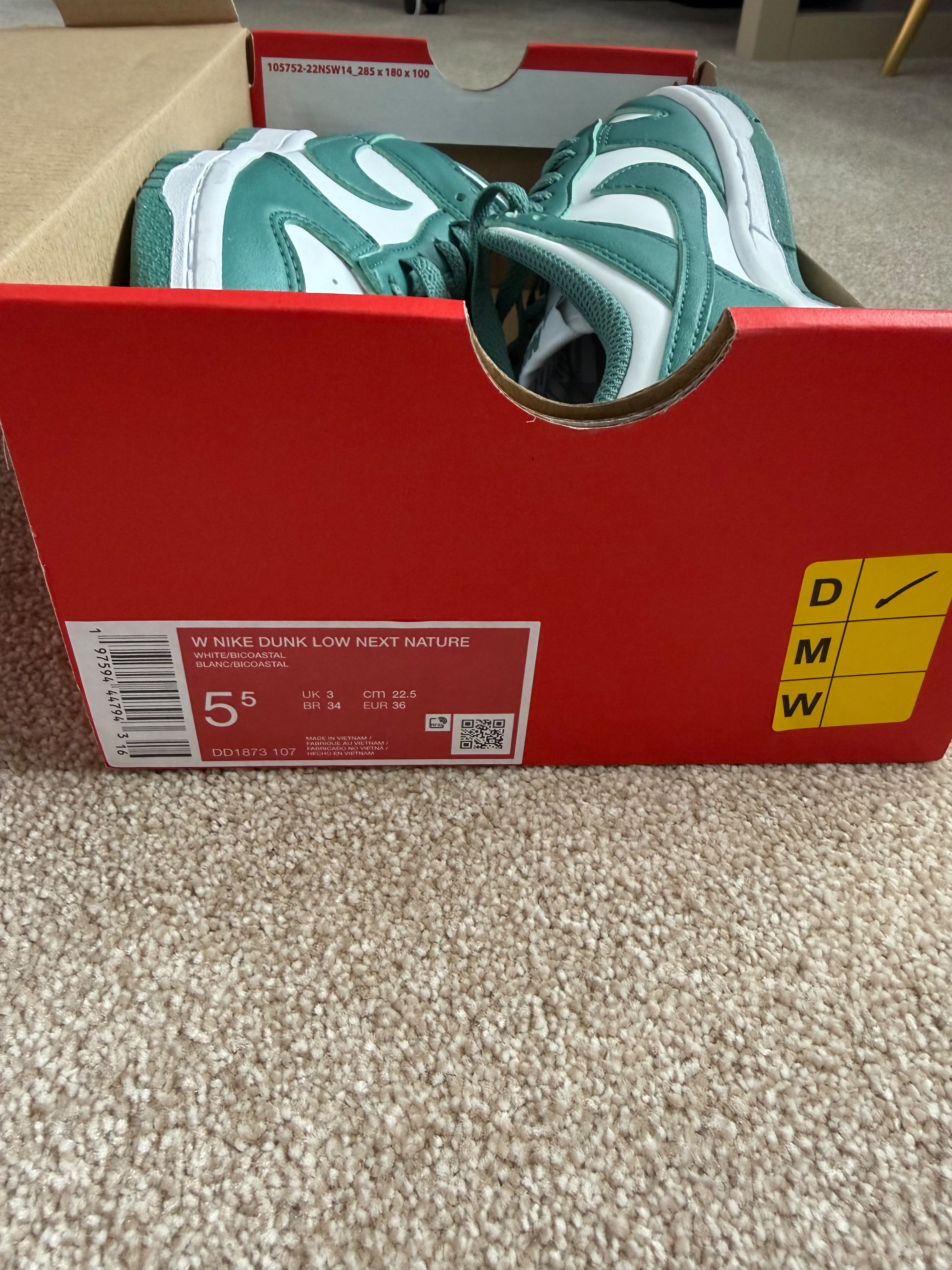 Nike Dunk Low Next Nature Women's Green/White Lace-Up Trainers UK 3 EU 36
