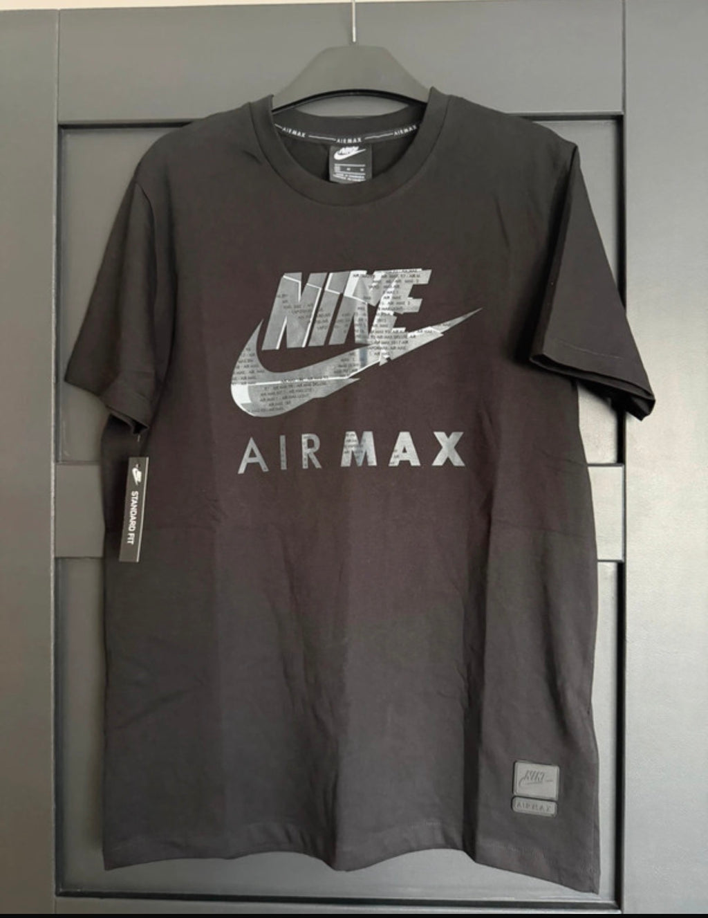 Nike Air Max Men’s Black Crew Neck Short Sleeve Graphic Logo T-Shirt Size M
