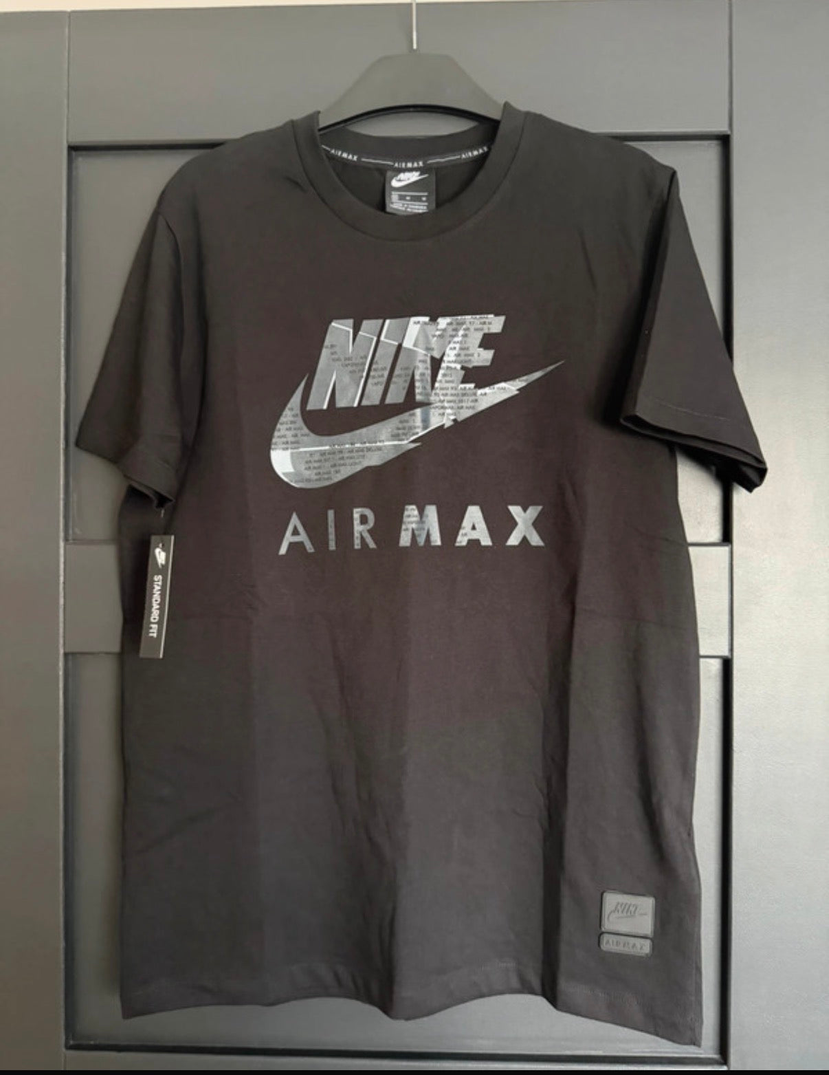 Nike Air Max Men’s Black Crew Neck Short Sleeve Graphic Logo T-Shirt Size M