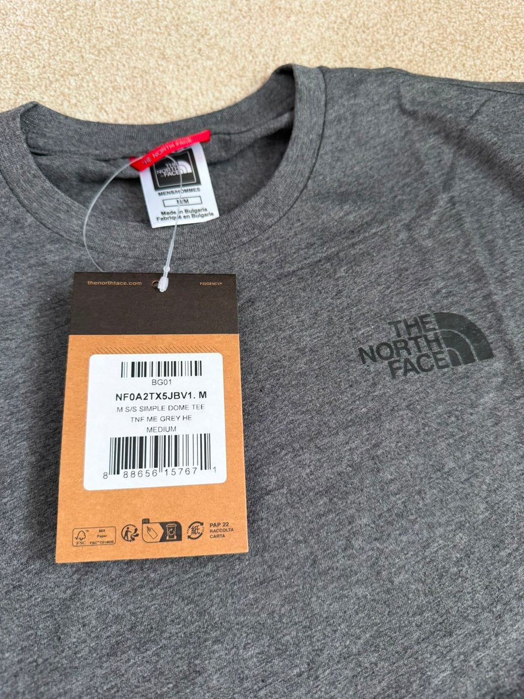 The North Face Simple dome Tshirt mens MEDIUM